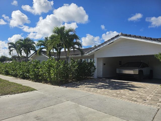 599 NW 12th Avenue, Boca Raton, FL 33486