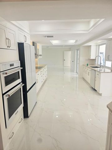 599 NW 12th Avenue, Boca Raton, FL 33486