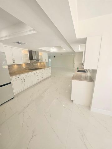 599 NW 12th Avenue, Boca Raton, FL 33486