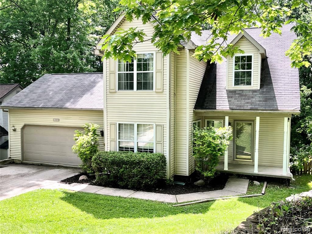 911 Old Hickory Lane, Orion Twp, MI 48362