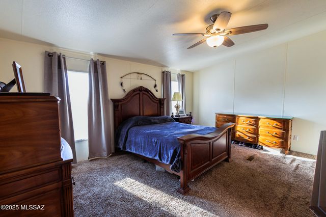 8965 S Silver Star Drive, Tucson, AZ 85735