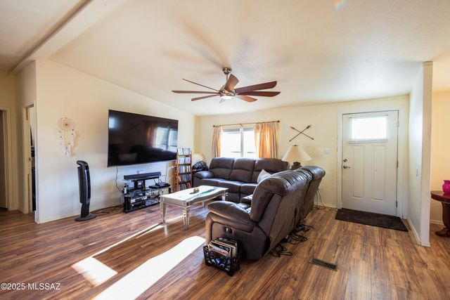 8965 S Silver Star Drive, Tucson, AZ 85735