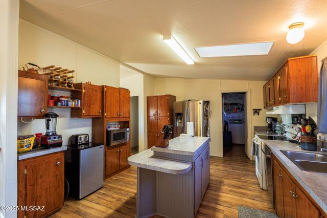 8965 S Silver Star Drive, Tucson, AZ 85735