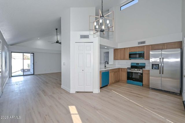 1440 E RENEE Drive, Phoenix, AZ 85024