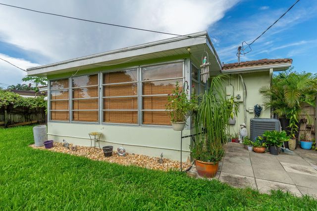 1318 CARDINAL Lane, Lantana, FL 33462