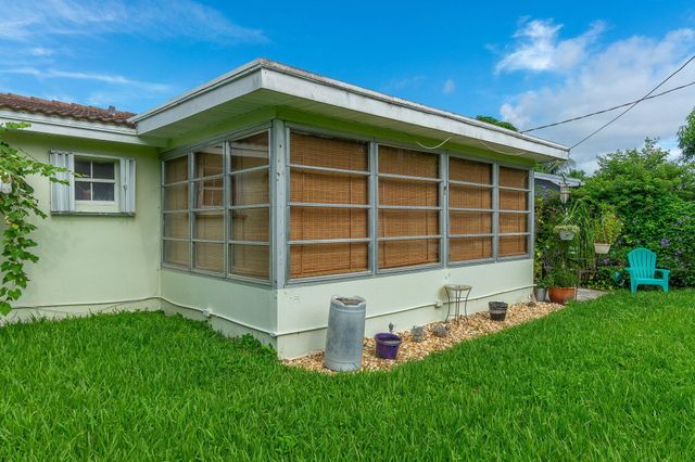 1318 CARDINAL Lane, Lantana, FL 33462