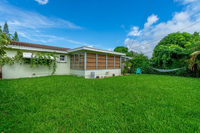 1318 CARDINAL Lane, Lantana, FL 33462