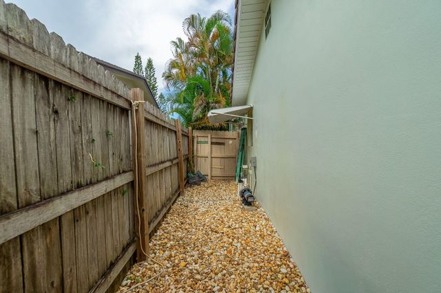 1318 CARDINAL Lane, Lantana, FL 33462