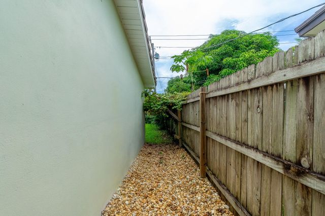 1318 CARDINAL Lane, Lantana, FL 33462
