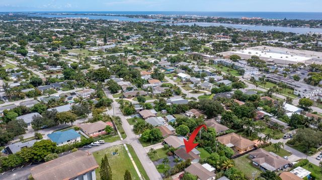 1318 CARDINAL Lane, Lantana, FL 33462