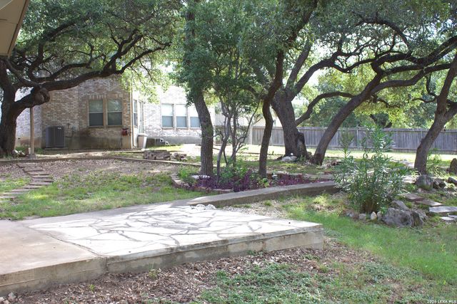 1830 Enero Park, San Antonio, TX 78230