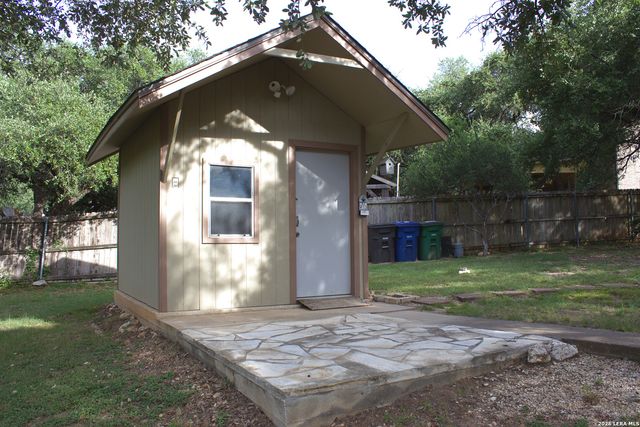 1830 Enero Park, San Antonio, TX 78230