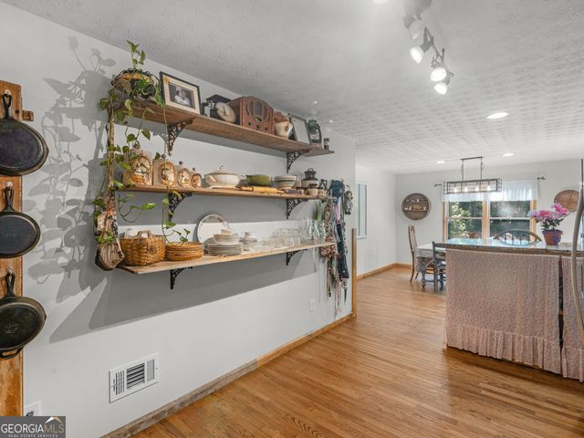 1018 Grandview Road, Mansfield, GA 30055