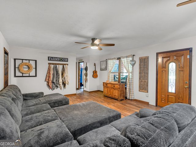 1018 Grandview Road, Mansfield, GA 30055