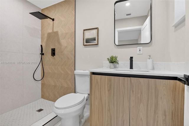 2805 NW 210th Ter, Miami Gardens, FL 33056