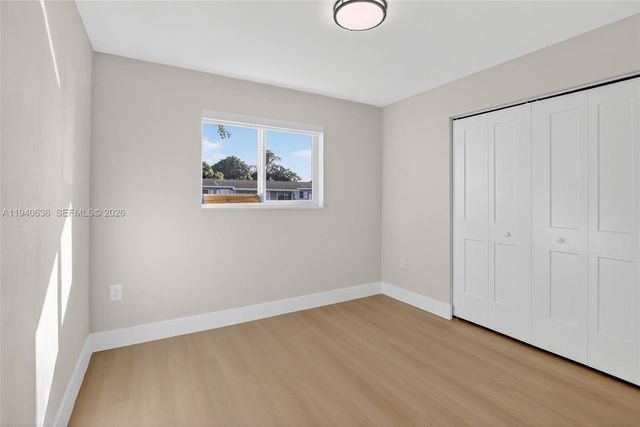 2805 NW 210th Ter, Miami Gardens, FL 33056