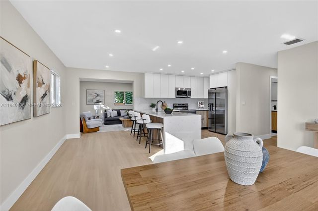 2805 NW 210th Ter, Miami Gardens, FL 33056