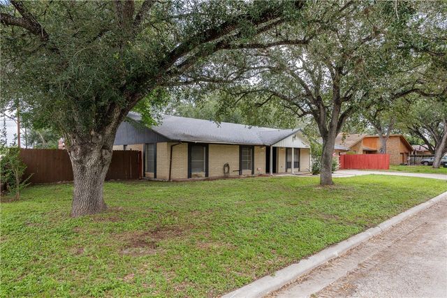 1101 Jefferson St, Alice, TX 78332