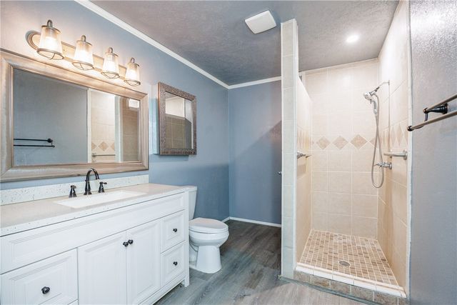 1101 Jefferson St, Alice, TX 78332