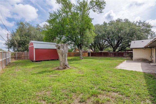 1101 Jefferson St, Alice, TX 78332