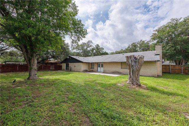 1101 Jefferson St, Alice, TX 78332
