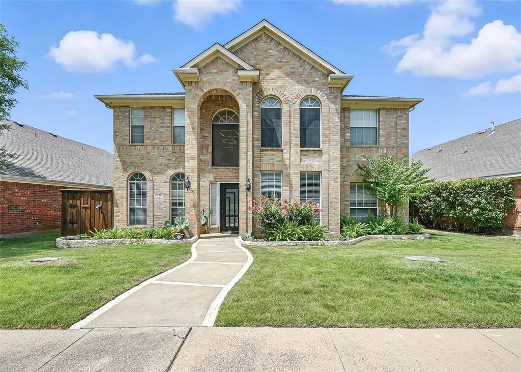5636 Norris Drive, The Colony, TX 75056