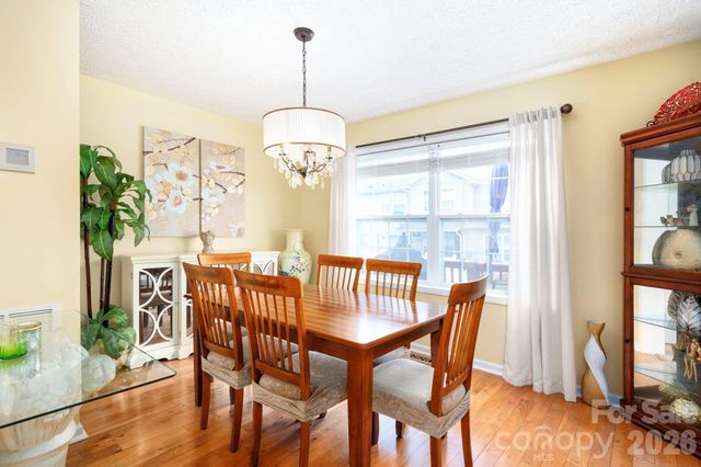 107 Loch Haven Road, Swannanoa, NC 28778