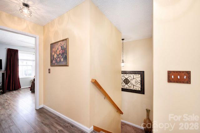 107 Loch Haven Road, Swannanoa, NC 28778