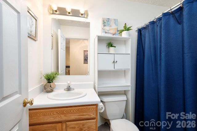 107 Loch Haven Road, Swannanoa, NC 28778