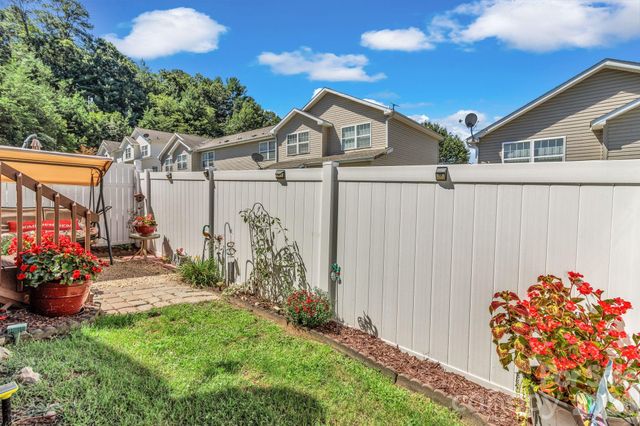 107 Loch Haven Road, Swannanoa, NC 28778