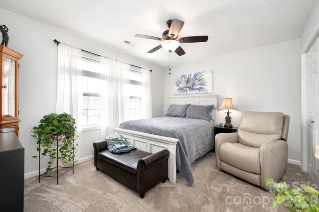 107 Loch Haven Road, Swannanoa, NC 28778