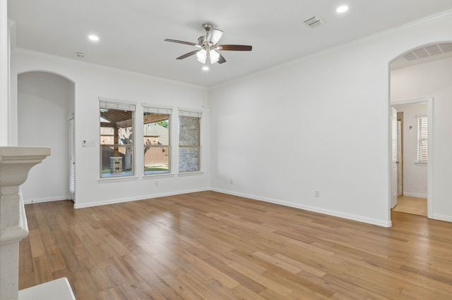 813 Park Place Lane, Mckinney, TX 75071