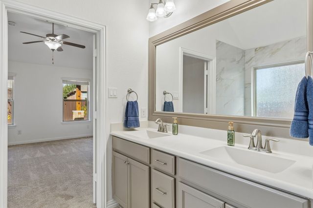 813 Park Place Lane, Mckinney, TX 75071