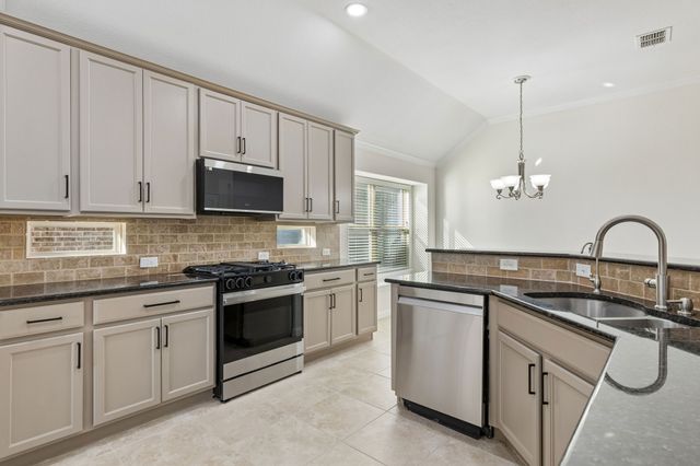 813 Park Place Lane, Mckinney, TX 75071