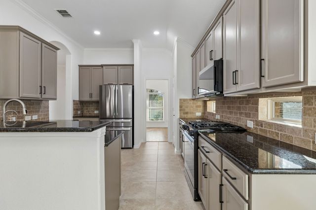 813 Park Place Lane, Mckinney, TX 75071