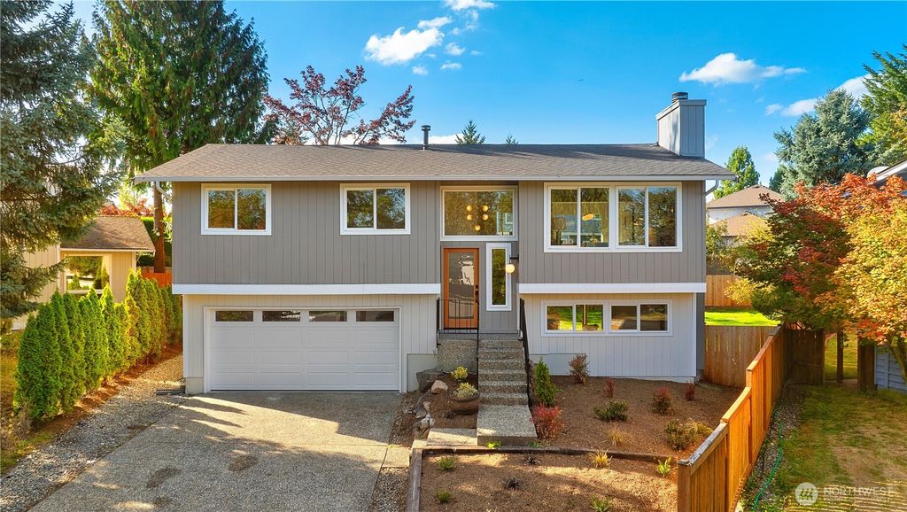 12907 87th Avenue NE, Kirkland, WA 98034