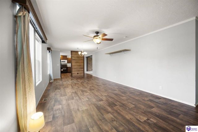 2646 Fort Avenue, Vine Grove, KY 40175