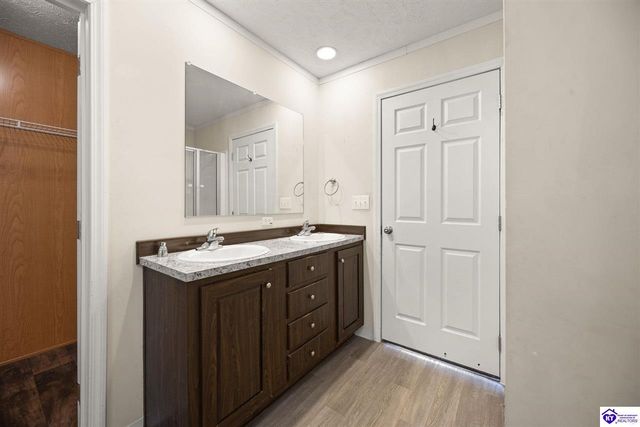 2646 Fort Avenue, Vine Grove, KY 40175