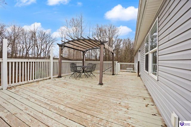 2646 Fort Avenue, Vine Grove, KY 40175