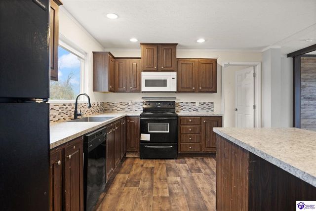 2646 Fort Avenue, Vine Grove, KY 40175