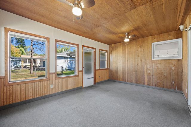 901 Sunny Lane, Anoka, MN 55303
