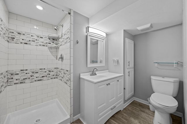 901 Sunny Lane, Anoka, MN 55303