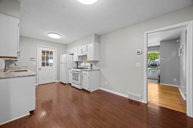 901 Sunny Lane, Anoka, MN 55303