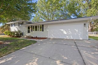 901 Sunny Lane, Anoka, MN 55303