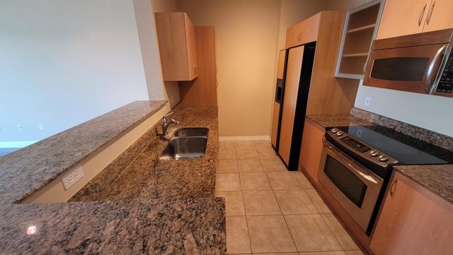 804 E Windward Way 622, Lantana, FL 33462