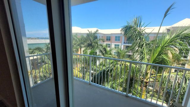 804 E Windward Way 622, Lantana, FL 33462