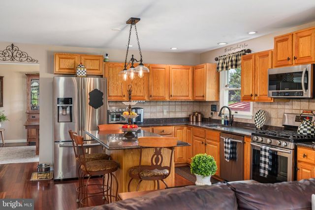 3912 SCHERMAN BLVD, Bethlehem, PA 18020