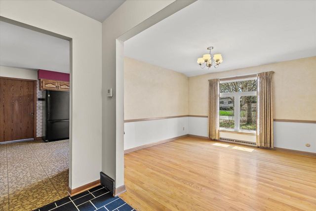 12750 Green Meadow PLACE, Elm Grove, WI 53122