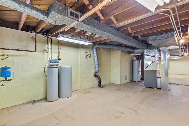 12750 Green Meadow PLACE, Elm Grove, WI 53122