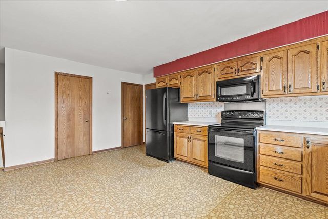 12750 Green Meadow PLACE, Elm Grove, WI 53122